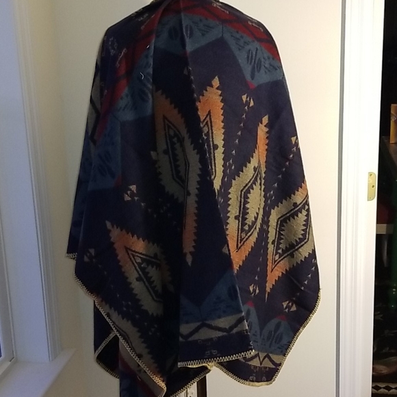 Kollie More Navy Geometric Wrap - Picture 6 of 9